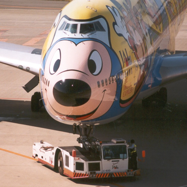 El jet de Mickey
