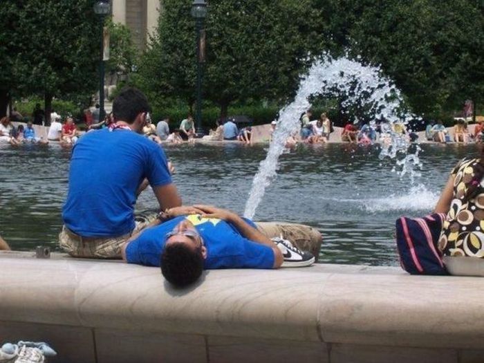 Descansando en la fuente