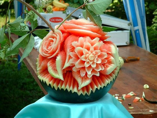 Rosas hechas con sandia